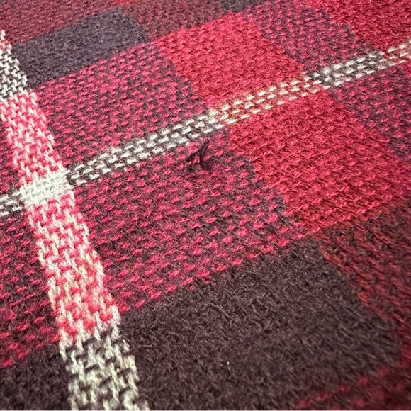 Burgundy and White Blanket Scarf - Picture 3 of 7